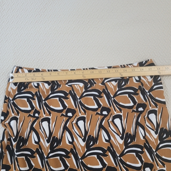 Cato Mixed PrintTan and Black Midi Skirt With Flared Hemline Size 14 / 16 - Picture 8 of 12